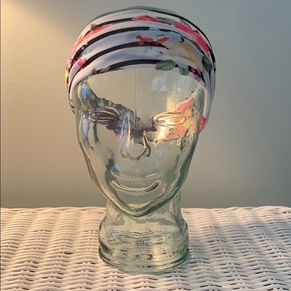 No Brand Other - Flowered Child’s Turban Twist Headband 🌹 🌺